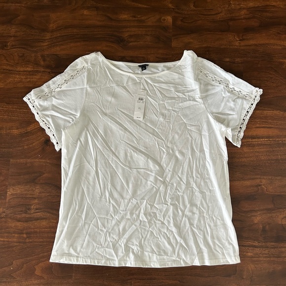 Ann Taylor Tops - NWT Ann Taylor Lace Sleeve Mixed Media Tee White 
Size XL